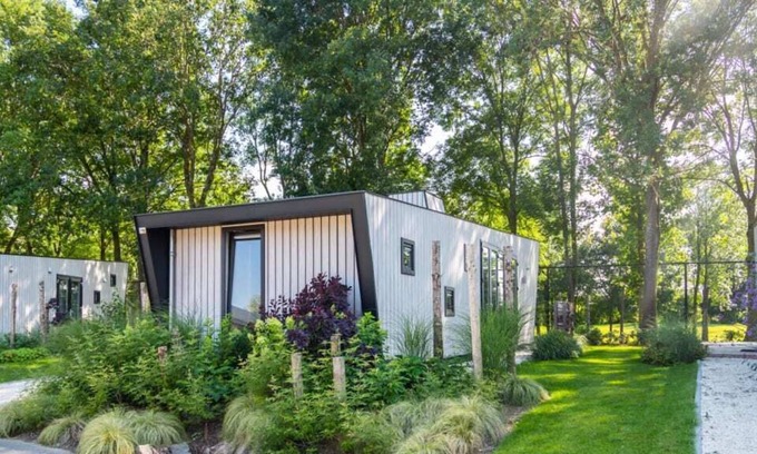 Kerkdriel Chalet De Esquí | Chalet with 2 bedrooms and a terrace