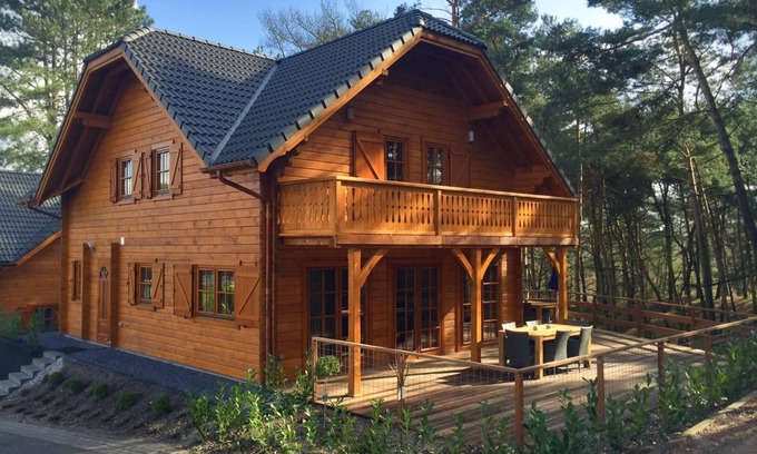 Langeberg Casa | Chalet with 6 bedrooms, 2 bathrooms and a sauna