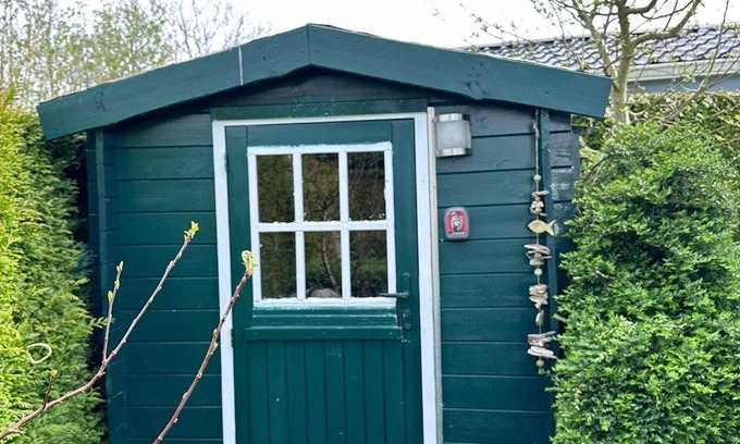 Tzummarum Chalet De Esquí | Acogedor chalet con microondas combinado, cerca del mar de Wadden