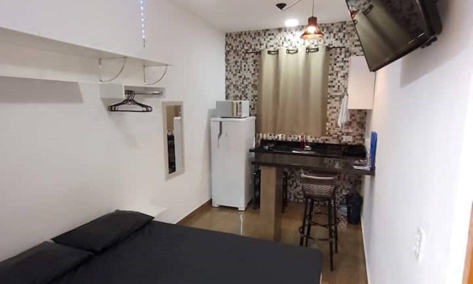 Caraguatatuba Chalet De Esquí | Chalet with private kitchen in gated community for couples💙 Ground floor