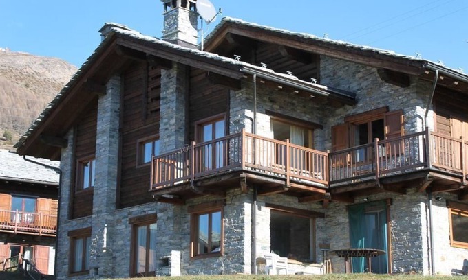 Gimillan Chalet De Esquí | Chalet con maravillosa vista del Gran Paradiso