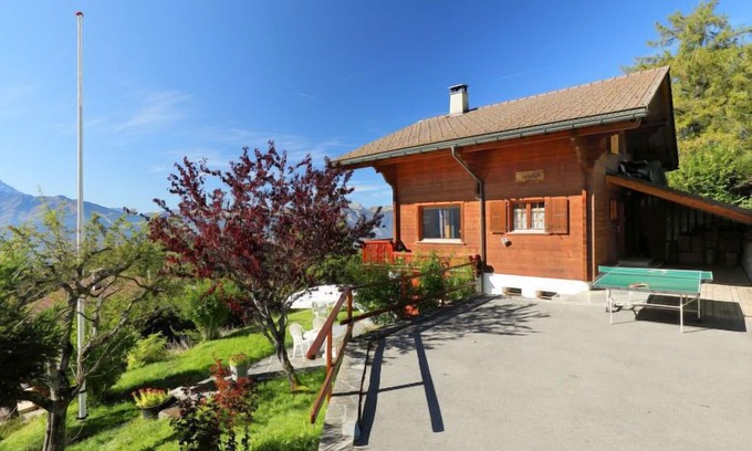 Barboleusaz Casa | Chalet Zan-Fleuron by Interhome