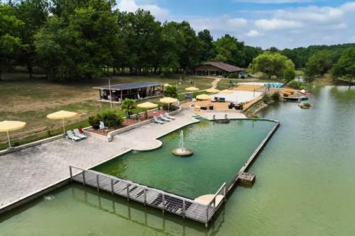 Bretagne-d'Armagnac Casa | Chalets Camping Lacs d'Armagnac