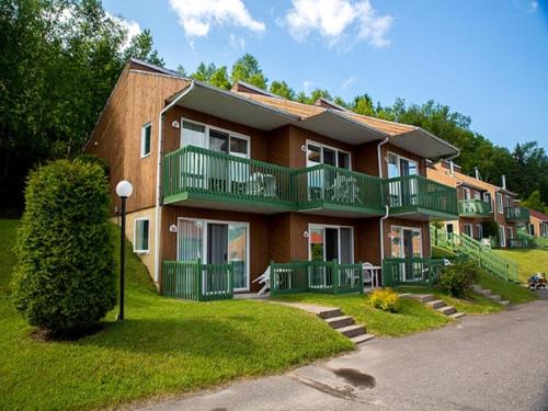L'Anse-Saint-Jean Chalet De Esquí | Chalets Condos sur le Fjord