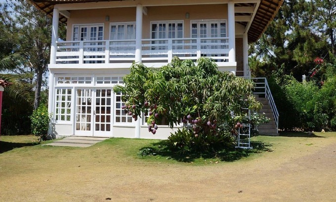 Serra Grande Chalet De Esquí | con vistas al mar situado a 300 metros de un encantador pueblo.