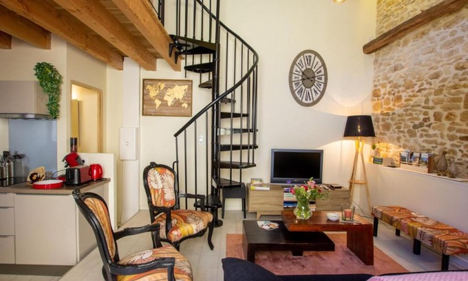 Auriac-du-Perigord Casa | Chaleureuse escapade périgourdine avec terrasse et mezzanine - FR-1-616-419