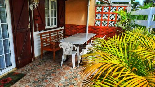 Port-Louis Casa | Chaleureuse maison à 3 minutes de la plage