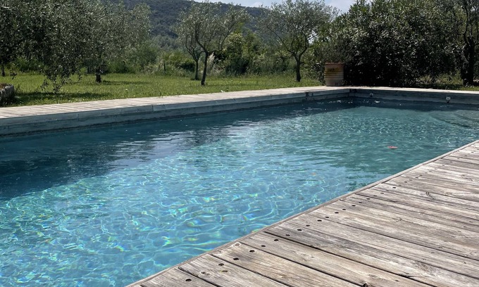 Belvezet Apartamento | Chaleureux Studio à la Campagne à 12 km D'uzès