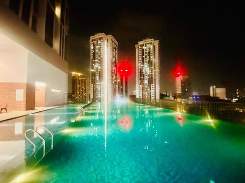 Pekeliling Apartamento | Chambers Residences ZFJ World