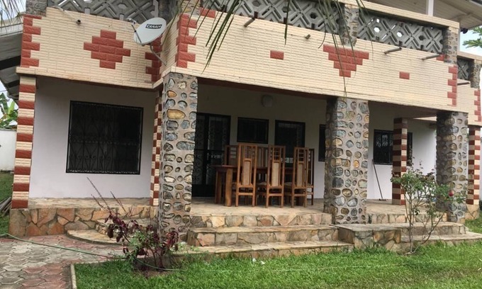 Kribi Villa | Chambre 2 VIP dans Villa luxueuse à 2mn de la plage