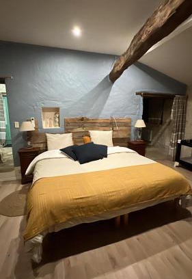 Bardenac Casa | Chambre 35 m2 spacieuse calme avec piscine Sud Charente