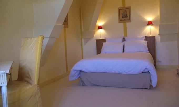 Saint-Mars-du-Desert Casa | Chambre Baronne - Bienvenue au Château du Perray