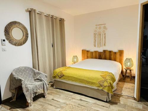 Faverolles Cama Y Desayuno | Chambre Bohème avec piscine chauffée et Wi-Fi gratuit - FR-1-591-704