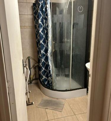 Charleville-Mezieres Casa | Chambre calme dans une colocation de 5 personnes