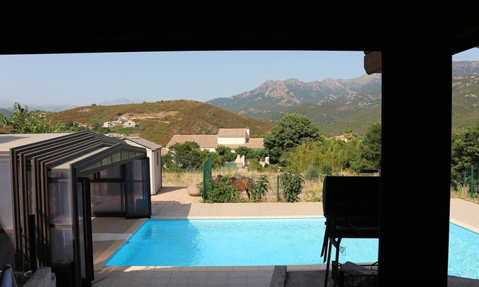 Valpaja Casa | Chalet sueño y descanso.