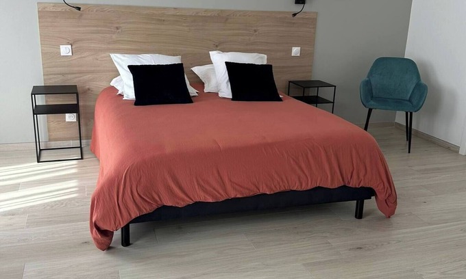 Bayon Cama Y Desayuno | Chambre d'hôte Fluorite | Breakfast included 2 people