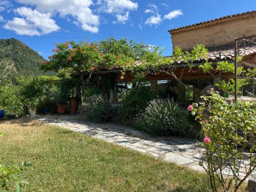Thoard Cama Y Desayuno | Chambre d'hôtes et gîte de la la Bannette