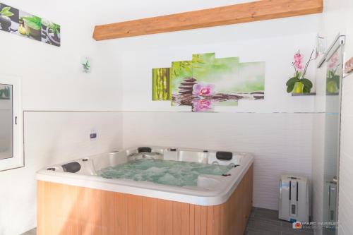 Plan-d'Aups-Sainte-Baume Cama Y Desayuno | Chambre d'hôtes source de la St Baume