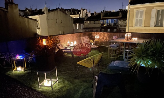 Les Cinq Avenues Cama Y Desayuno | Chambre Dans Loft Atypique