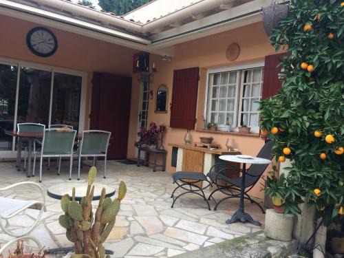 Vallabregues Casa | CHAMBRE dans Villa charmante