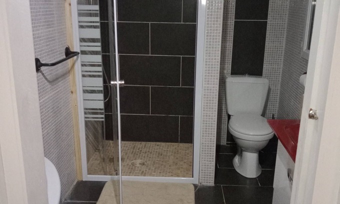 Caromb Apartamento | Chambre Double au Pied du Ventoux à Caromb Piscine Partagée