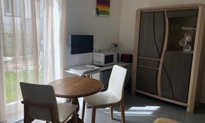 Haussonville-Blandan-Mon Desert-Saurupt Apartamento | Chambre et Pièce de vie Indépendantes en rez de Jardin . Proche Nancy-thermal