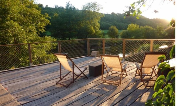 Mortagne-sur-Sevre Cama Y Desayuno | Chambre "jardin" Accessible aux Personnes à Mobilité Réduite