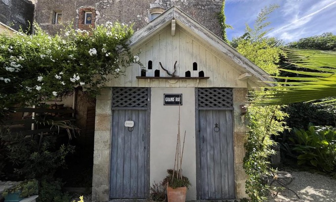 Issigeac Casa | Chambre paisible dans une ancienne bâtisse rénovée