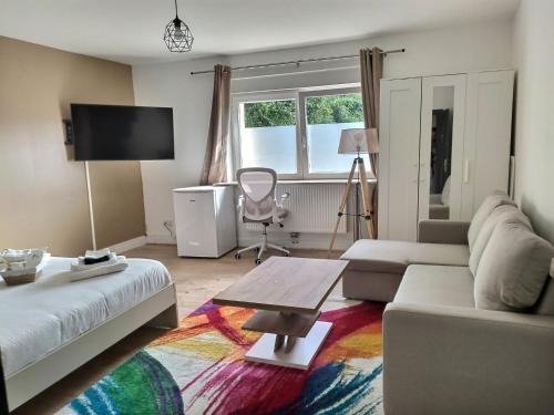 Woippy Cama Y Desayuno | Chambre privée 23m - Canapé lit - WIFI - Appart 120m