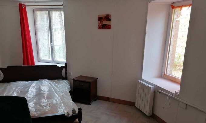 Saint-Lambert-du-Lattay Casa | Chambre Rutabaga, Entrée et Cuisine Privées