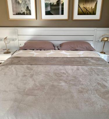 Neant-sur-Yvel Cama Y Desayuno | Chambre Viviane