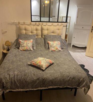 Camblanes-et-Meynac Cama Y Desayuno | Chambres d'hôtes spacieuse