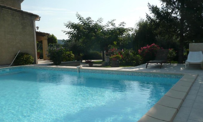 Buisson Cama Y Desayuno | CHAMBRES D'HÔTES CLIMATISÉES avec CUISINE d'ÉTÉ "VILLA GOUR du PEYROL"