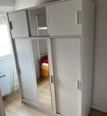 Les Puces de Saint-Ouen Casa | Chambres d'hôtes Dos Santos à Saint Ouen