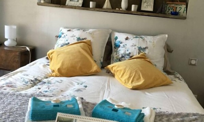 Chateau-Gontier Cama Y Desayuno | Chambres d'hôtes les Perrettes