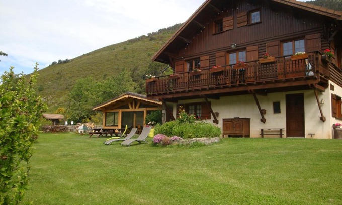 Saint-Dalmas Cama Y Desayuno | Chambres d'hôtes le génépi