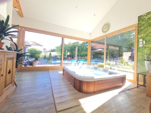 Anould Cama Y Desayuno | Chambres de charme avec jacuzzi, hammam et piscine, au cœur de la nature près de Gérardmer - FR-1-589-489