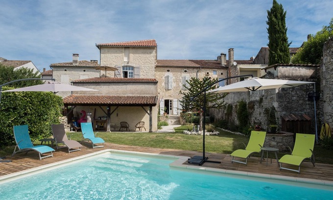 Montcuq Cama Y Desayuno | Chambres d'Hôtes Maison Saint Privat