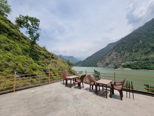 Dalhousie Cabina | Chamera Inn chamba