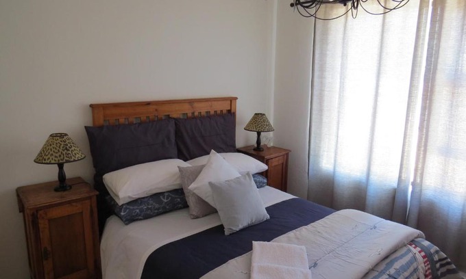 Marina da Gama Casa | Chamomile Cottage 2