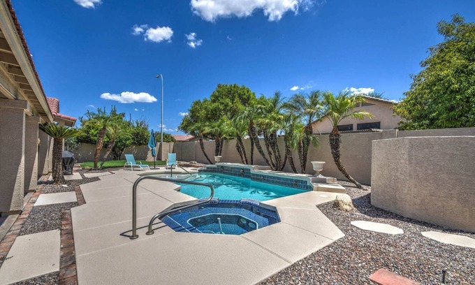 Chandler Casa | Last Call for Summer - 10% Off All August Stays!