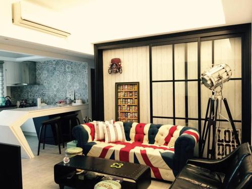 East District Apartamento | Chanmou-Chair