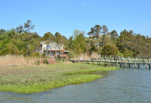 Piney Island Casa | Channel Watch - Waterfront home with private Pier!
