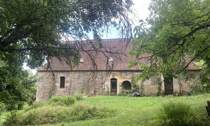 Fleurac Cabaña | 18th century mansion between woods and meadows; spacious, practical and full of charm