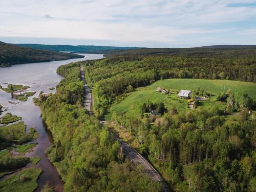 North River Bridge Hotel | Chanterelle Inn & cottages
