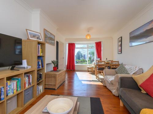 Roundhay Casa | Chapel Allerton Family Bliss - Near Roundhay Park Pass the Keys