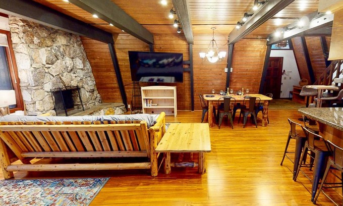 Tahoe Woods Casa | Chapel Grove