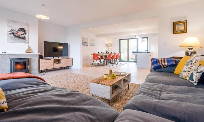 Martlesham Heath Casa | Chapel House, Alderton