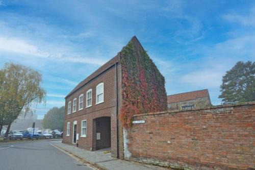 King's Lynn Casa | Chapel Houses, A collection of three townhouses A central collection that sleeps 10