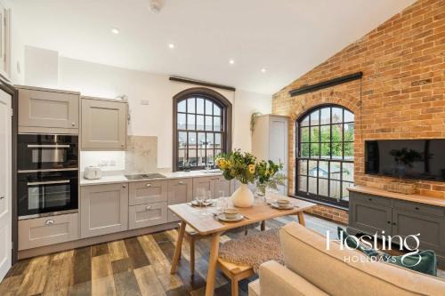 Henley Apartamento | Chapel Loft - Brand New With Parking